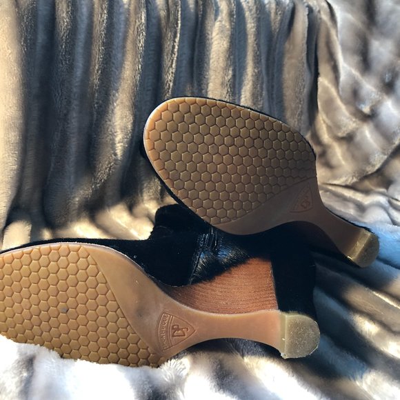 Donald J Pliner Black Calf Hair Boots - Picture 7 of 7